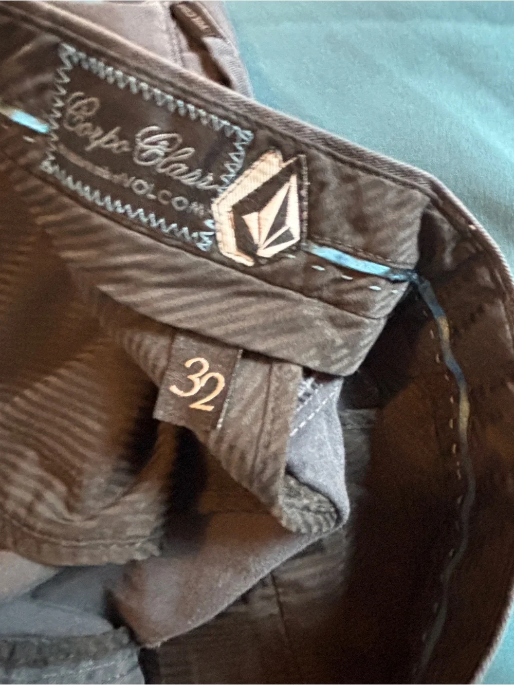 Volcom Men's Flat-Front Shorts